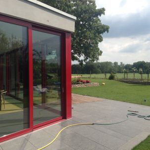 aluminium pui rood