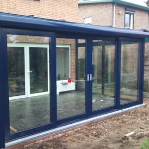 serre aluminium blauw